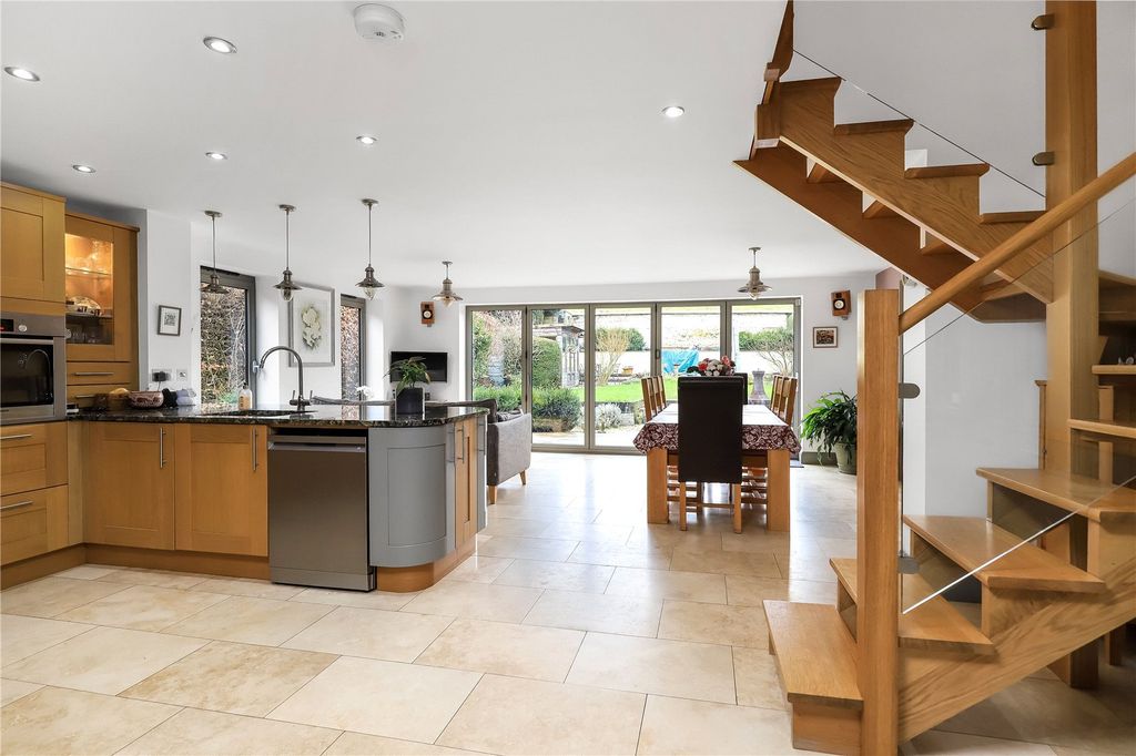 Property photo 2 of 16 Picture No. 06