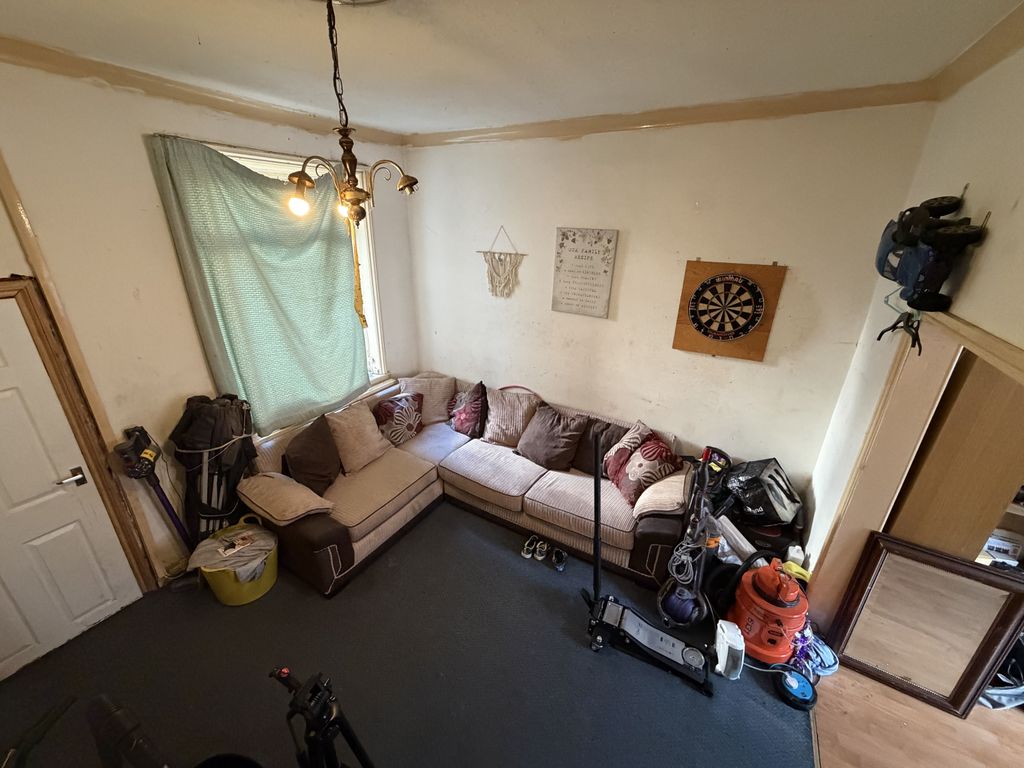 Property photo 2 of 16