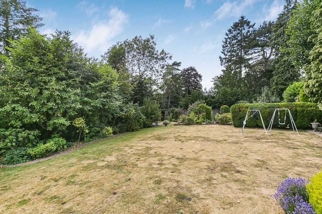 Property photo 3 of 29