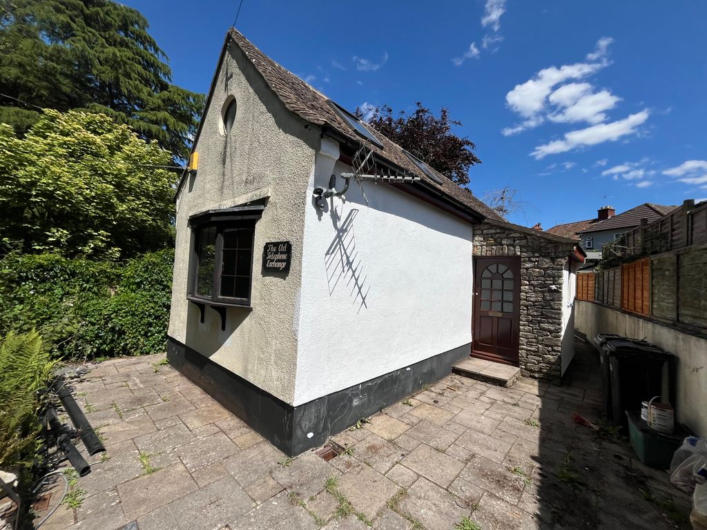 Property photo 2 of 12