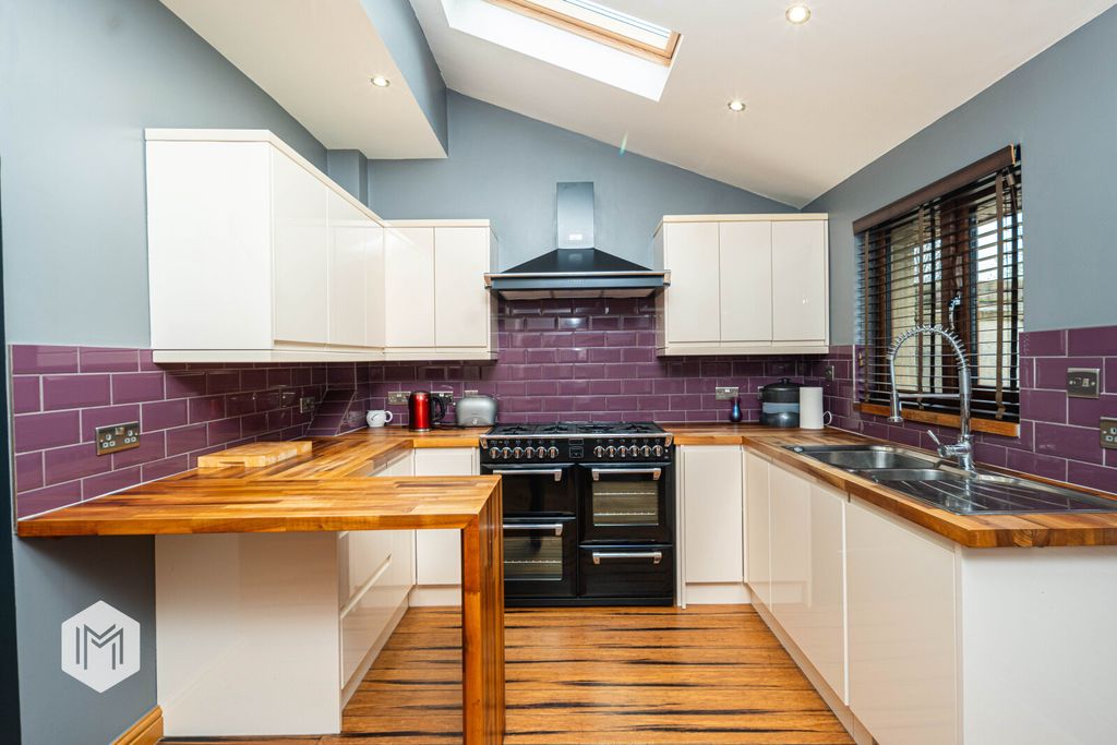 Property photo 2 of 21 Picture No. 03