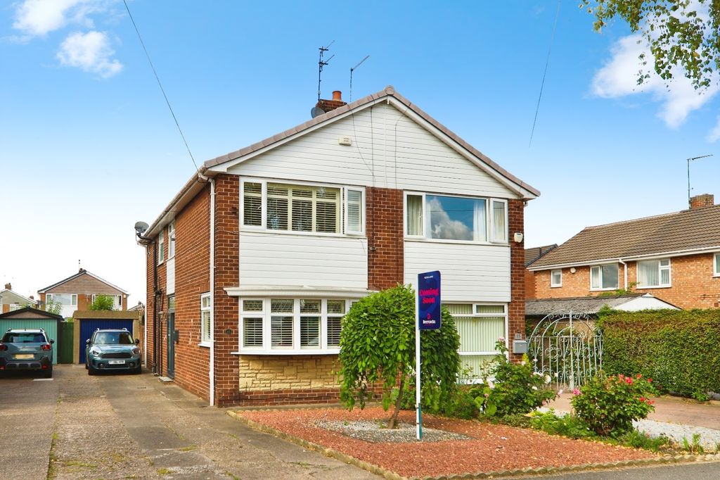 Property photo 1 of 10 4420720