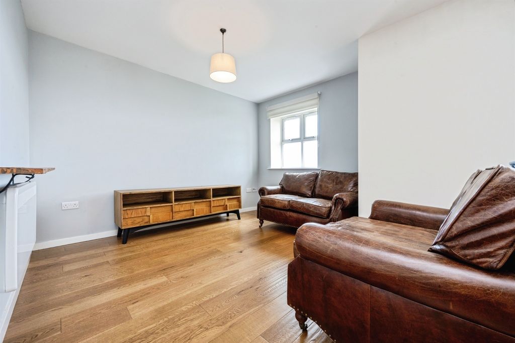 Additional image 6 of 4 bed penthouse for salePalgrave Road, Bedford MK42