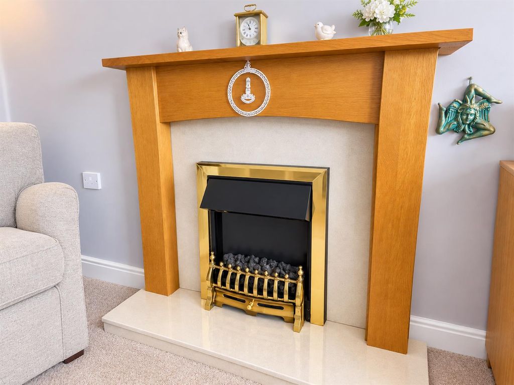 Property photo 3 of 15 Fireplace