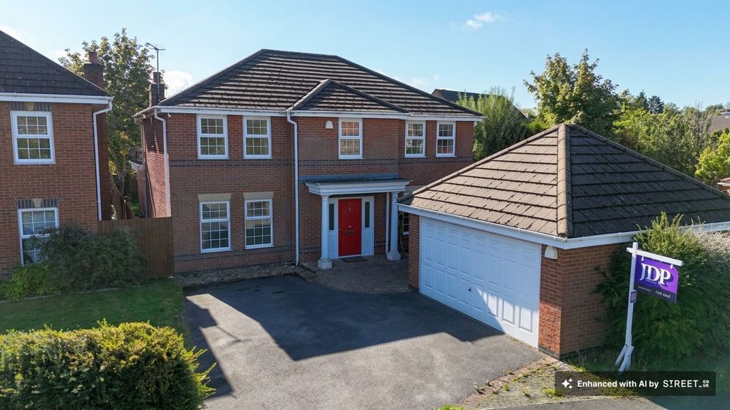 Property photo 1 of 28