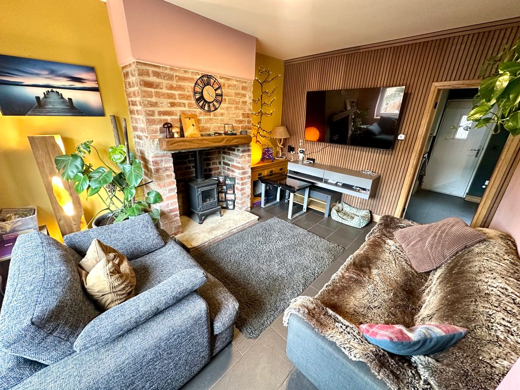 Property photo 2 of 19
