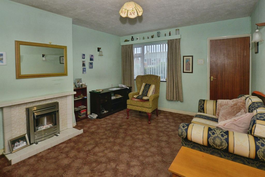 Property photo 2 of 15