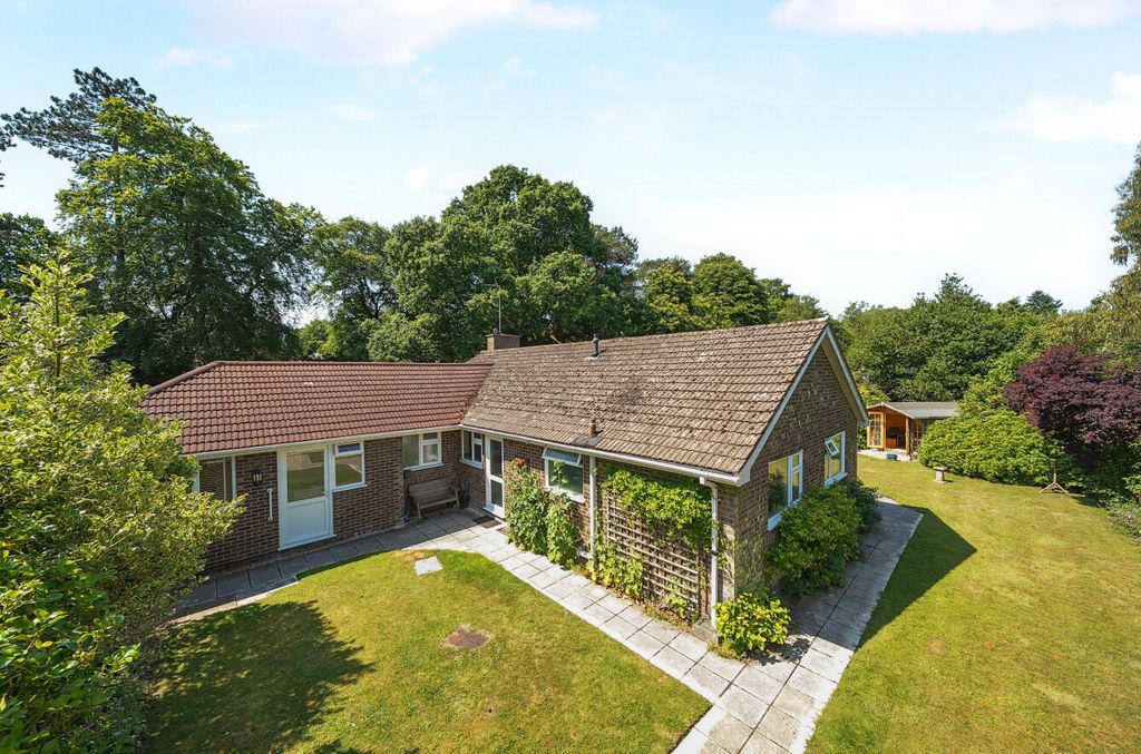 Property photo 2 of 19 1311936-4-6853Fa1...