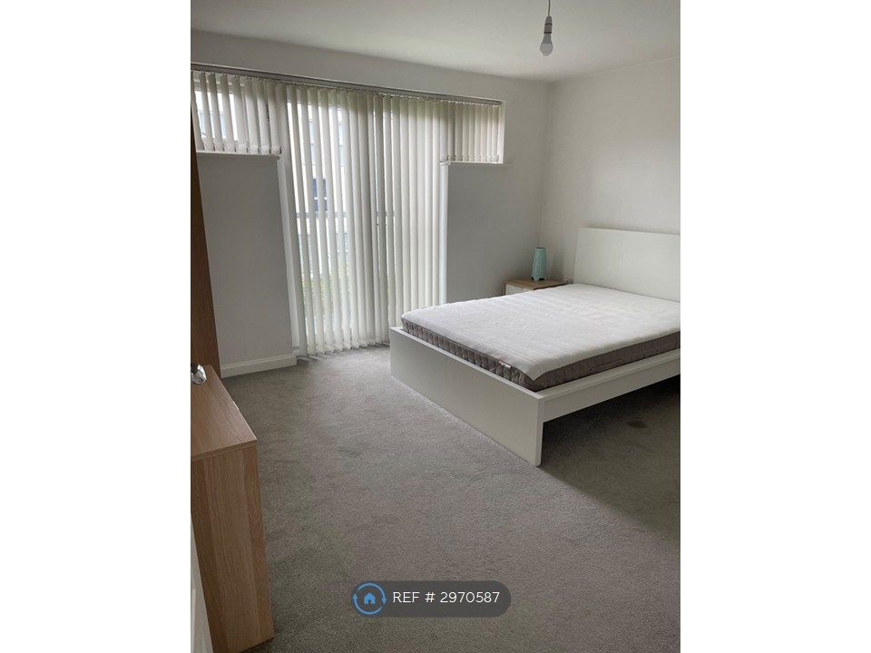 Property photo 3 of 23