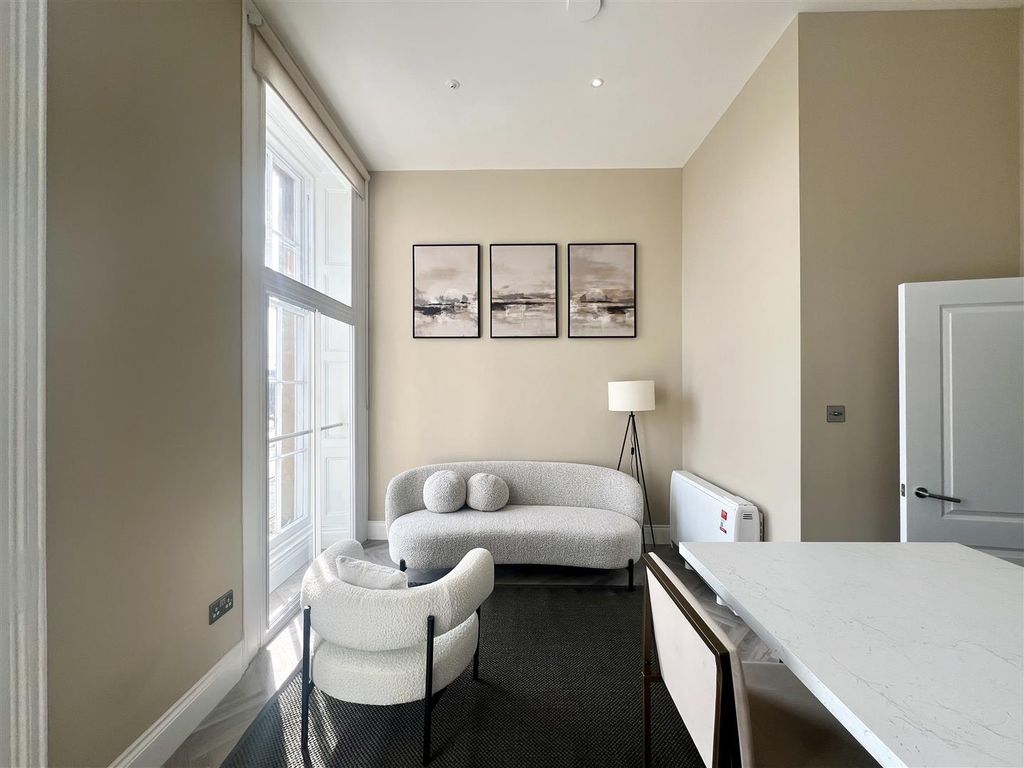 Property photo 3 of 5 4.Jpeg