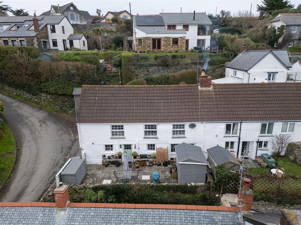 Property photo 2 of 22 Front