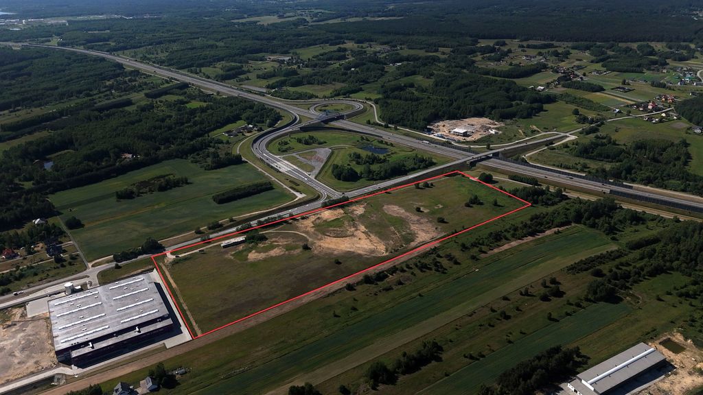 Property photo 1 of 8