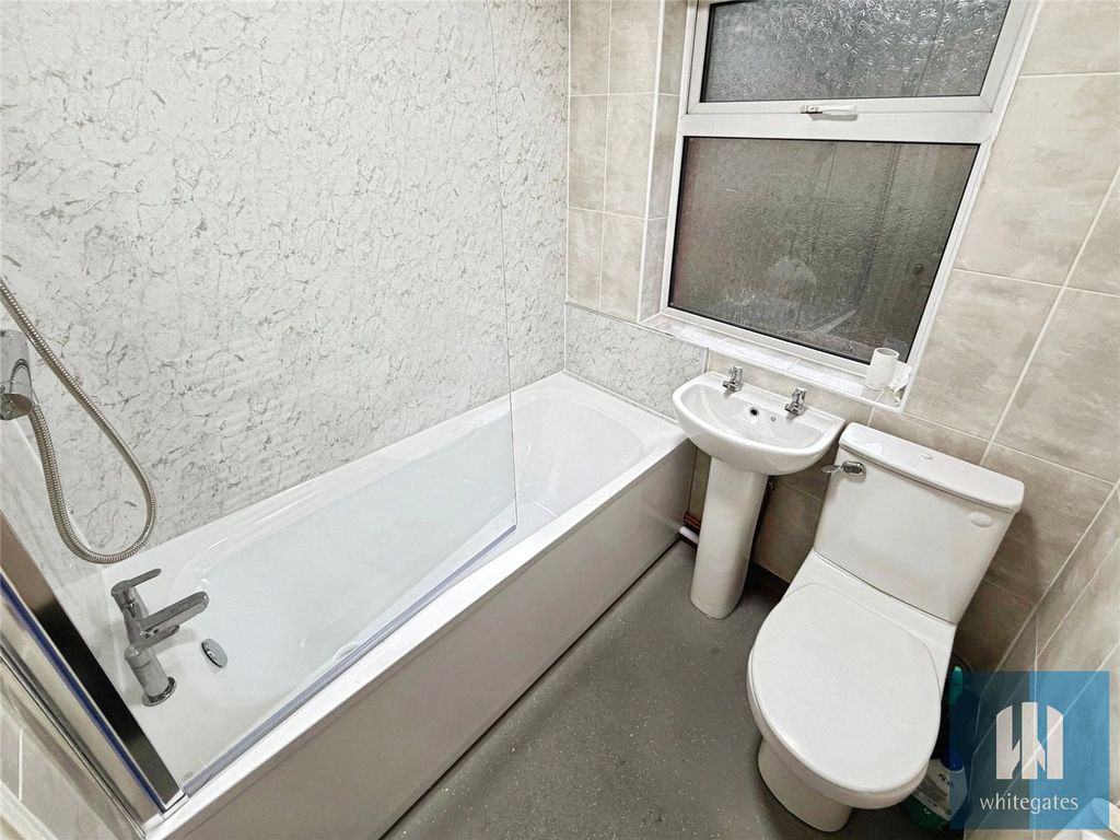 Property photo 3 of 20 Picture No. 12