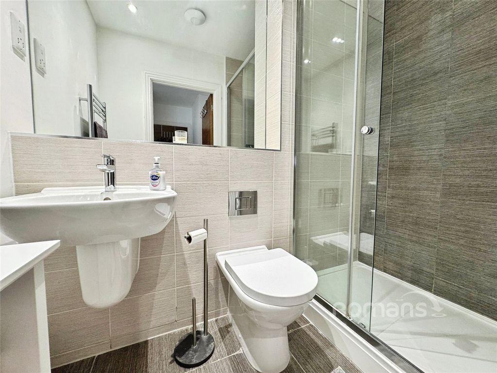 Additional image 10 of 2 bed flat for saleSarah Way, Farnborough GU14