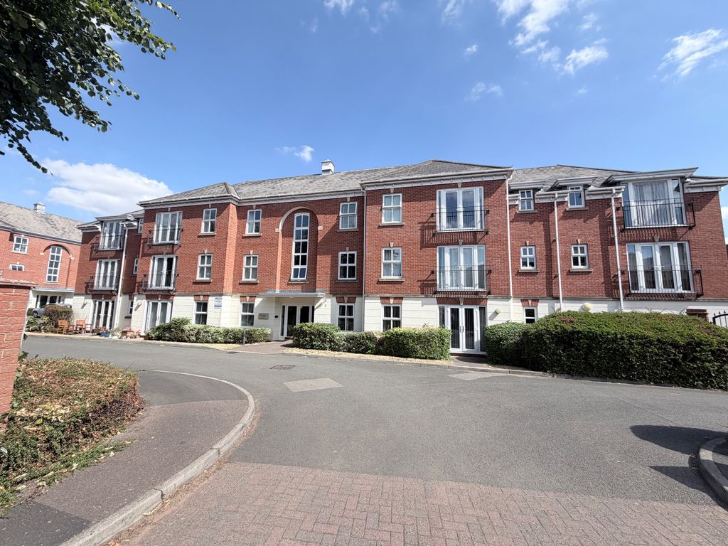 Property photo 1 of 12 Bosworth House, Hinckley