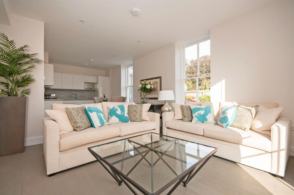 Property photo 3 of 12 Vv-2.Jpg