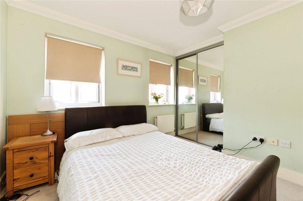 Property photo 3 of 7 Picture No. 34