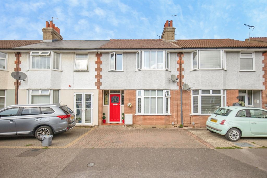 Property photo 1 of 18