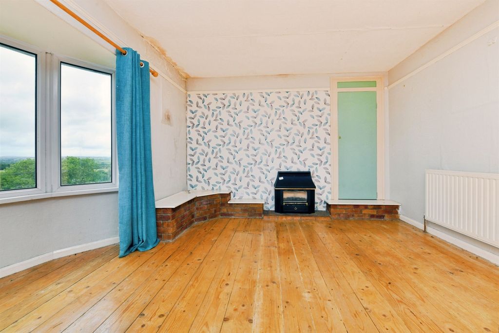 Property photo 3 of 29