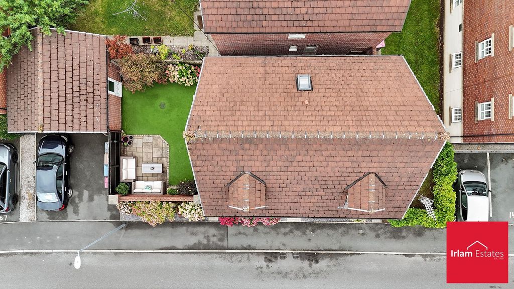 Property photo 2 of 29