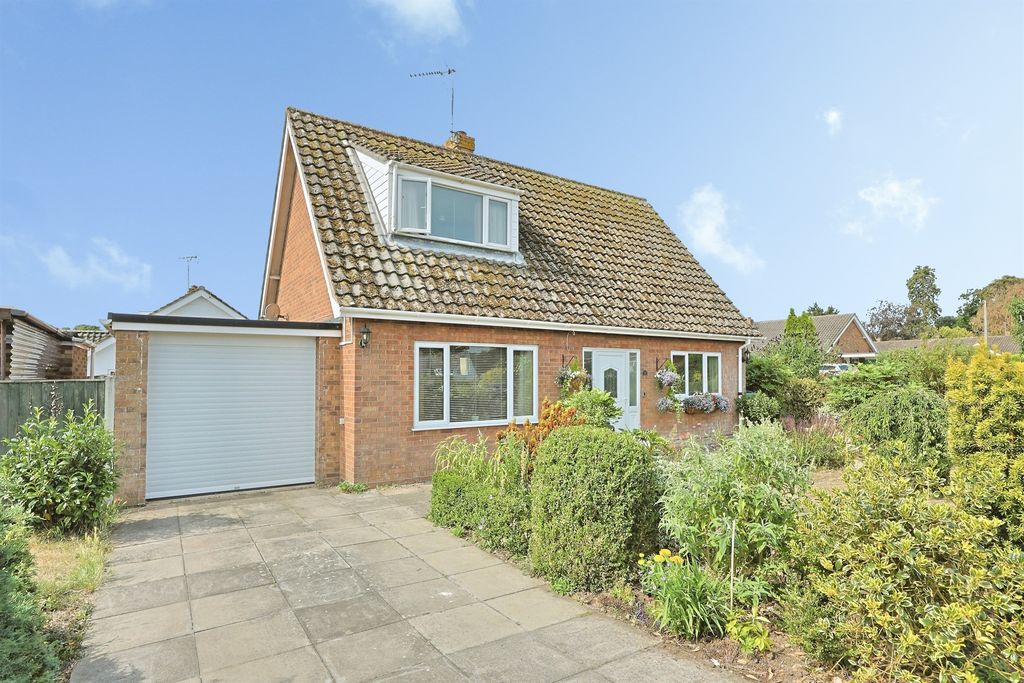 Property photo 1 of 19