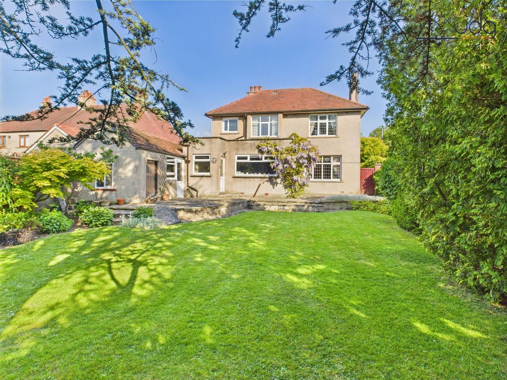 Property photo 2 of 23
