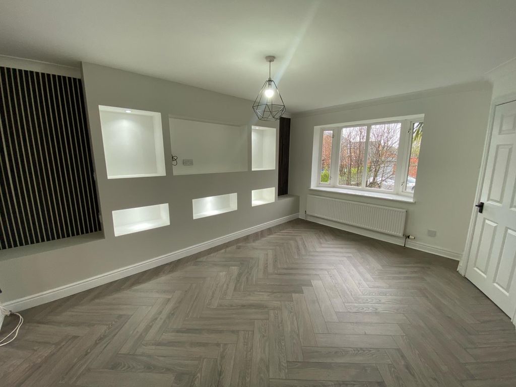 Property photo 2 of 24 Image