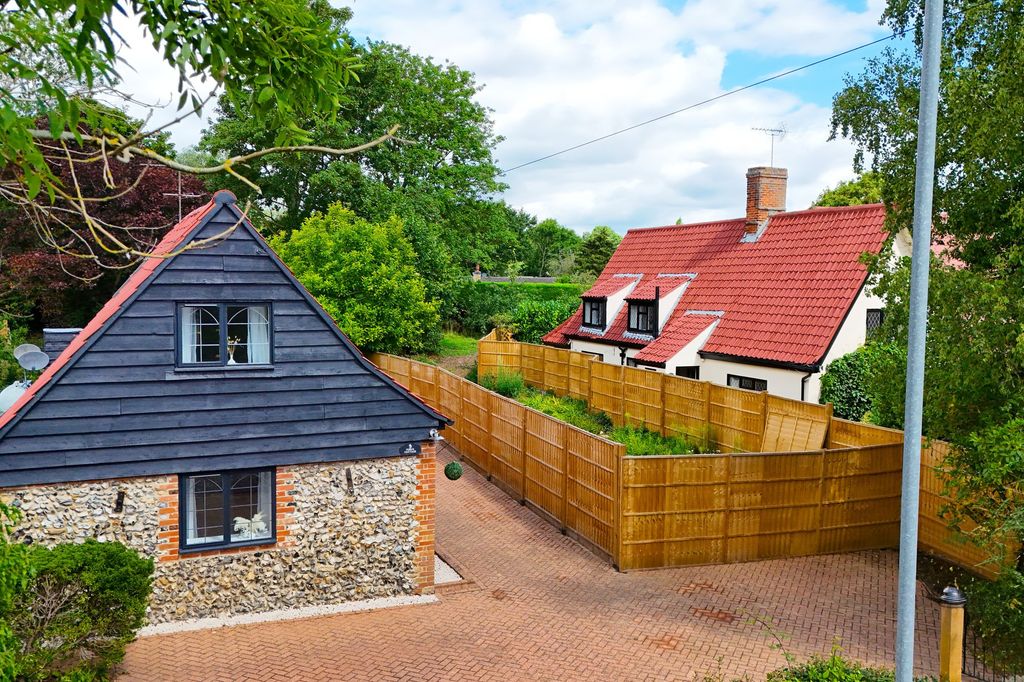 Property photo 1 of 35