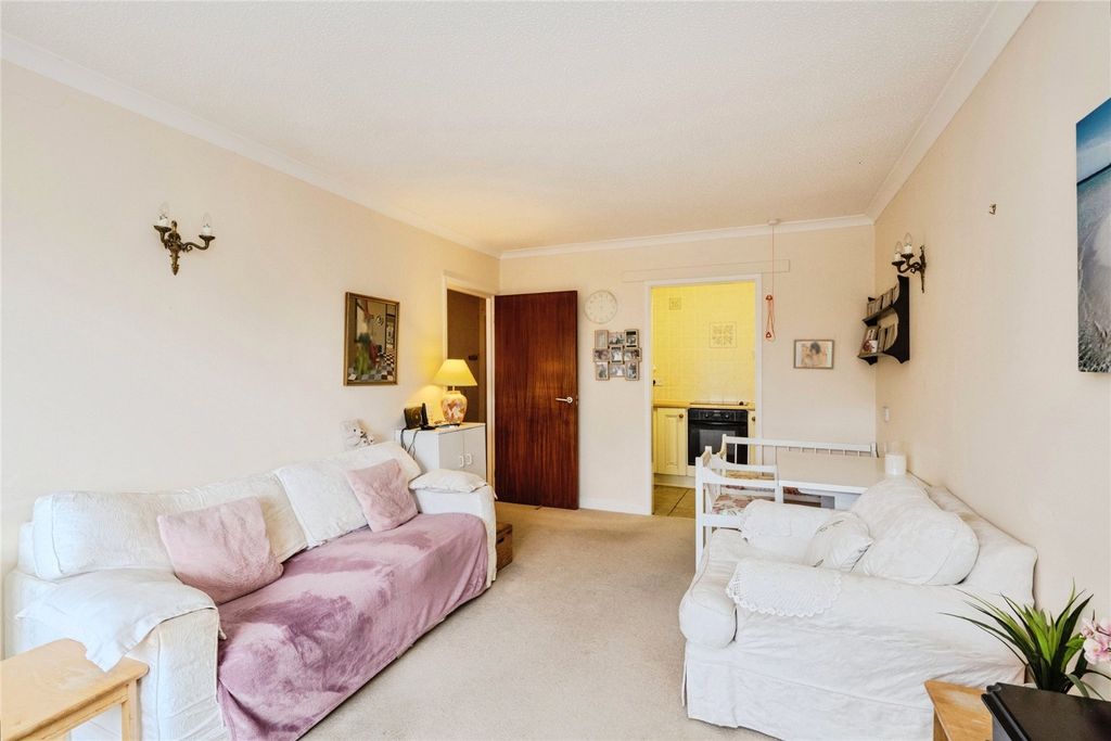 Property photo 1 of 14 Picture No. 20