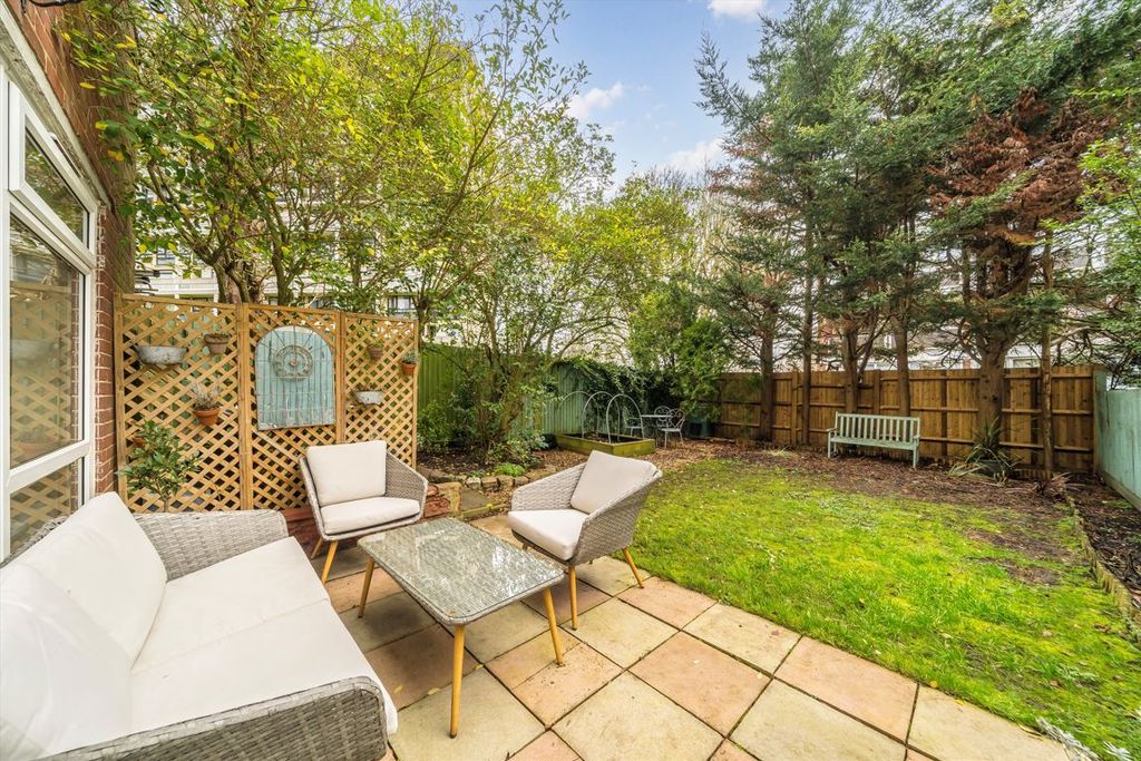 Property photo 3 of 7