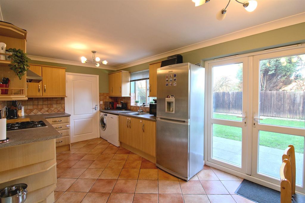 Property photo 3 of 28 Kitchen-Diner