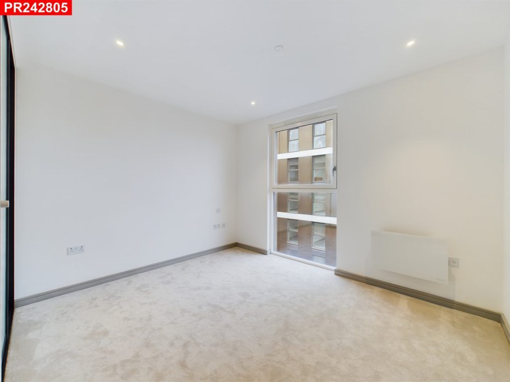 Property photo 3 of 4