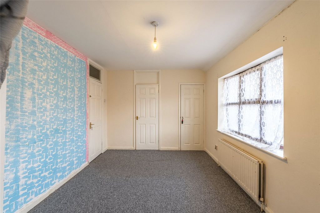 Property photo 3 of 17 Picture No. 20