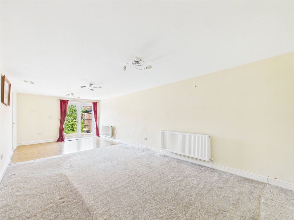 Property photo 3 of 10 Picture No. 08
