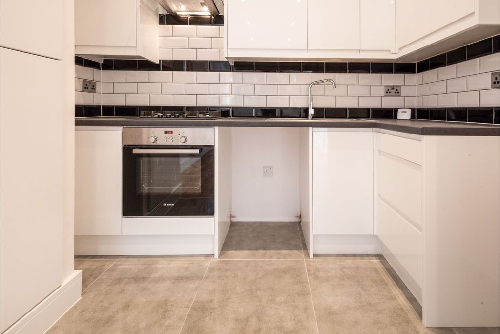 Property photo 3 of 9 3.Jpg