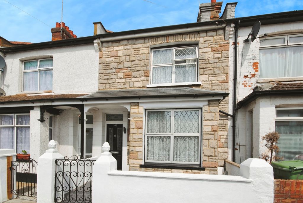 Property photo 1 of 9 Pbox-Front_Of_House-318771.Jpg