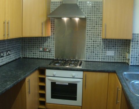 Property photo 3 of 9 Kitchen