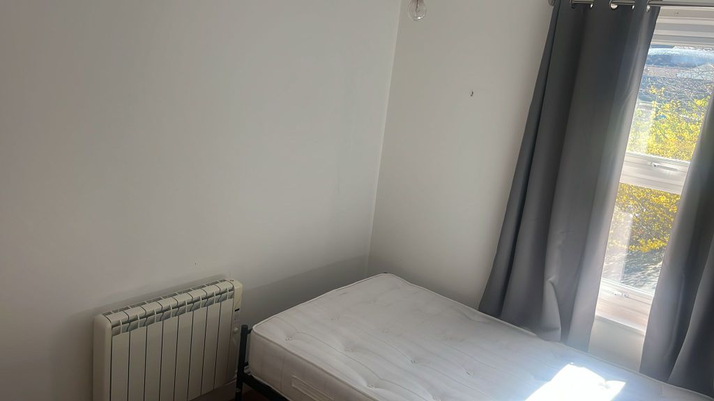 Property photo 3 of 5