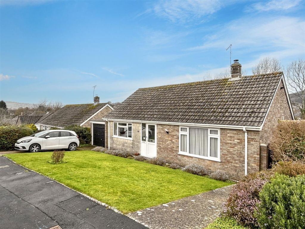 Property photo 1 of 22