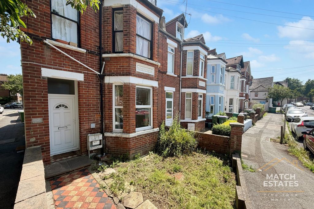Property photo 1 of 7