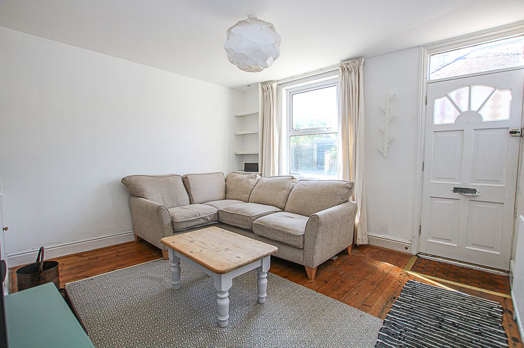 Property photo 2 of 14
