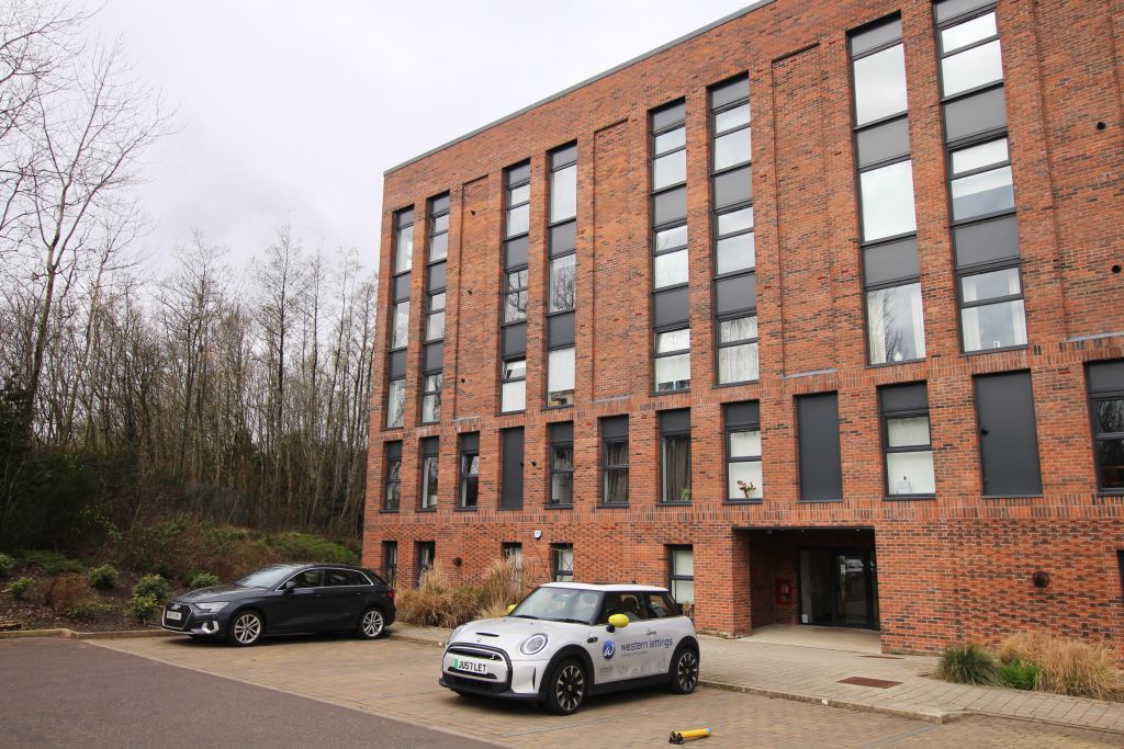 Property photo 1 of 8 Photo 1