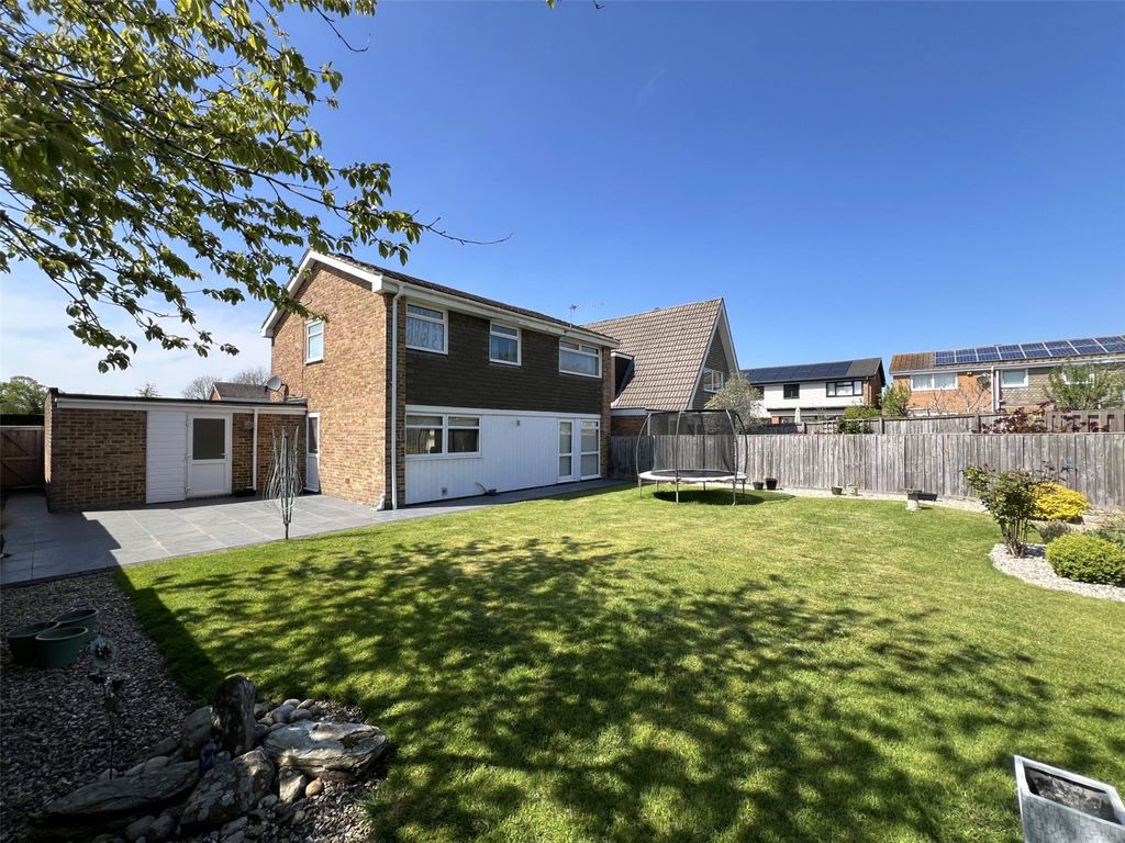 Property photo 2 of 31 Picture No. 34