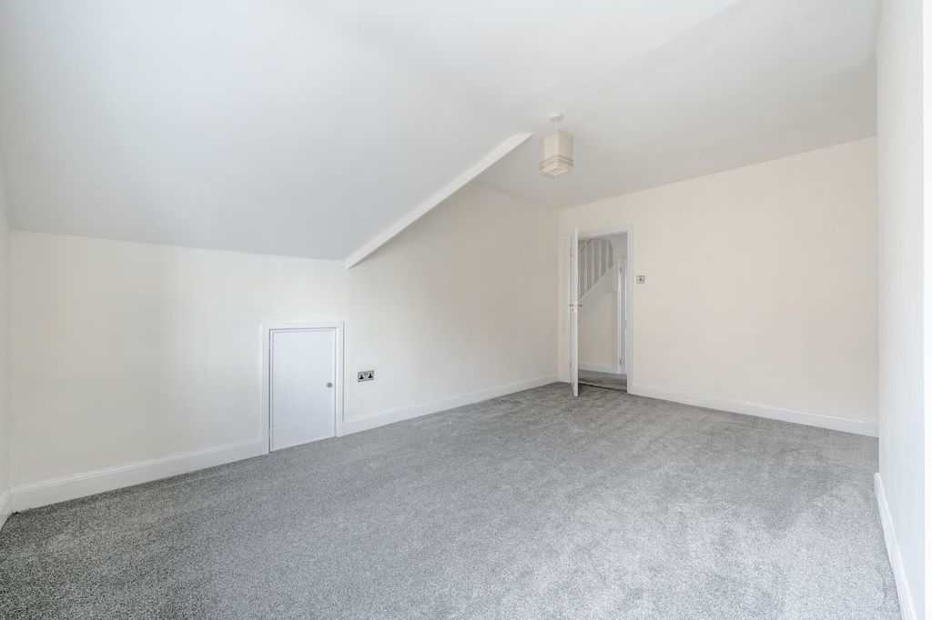 Additional image 14 of 3 bed flat to rentSpringfield Avenue, Harrogate HG1