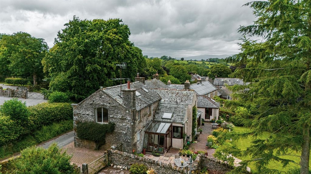 Property photo 3 of 43 Dji_20250704122314_0133_D.Jpg