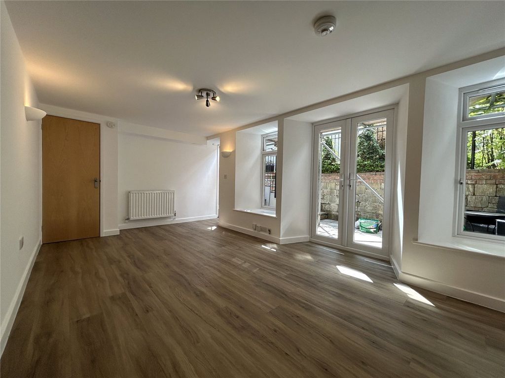 Property photo 3 of 9 Picture No. 07
