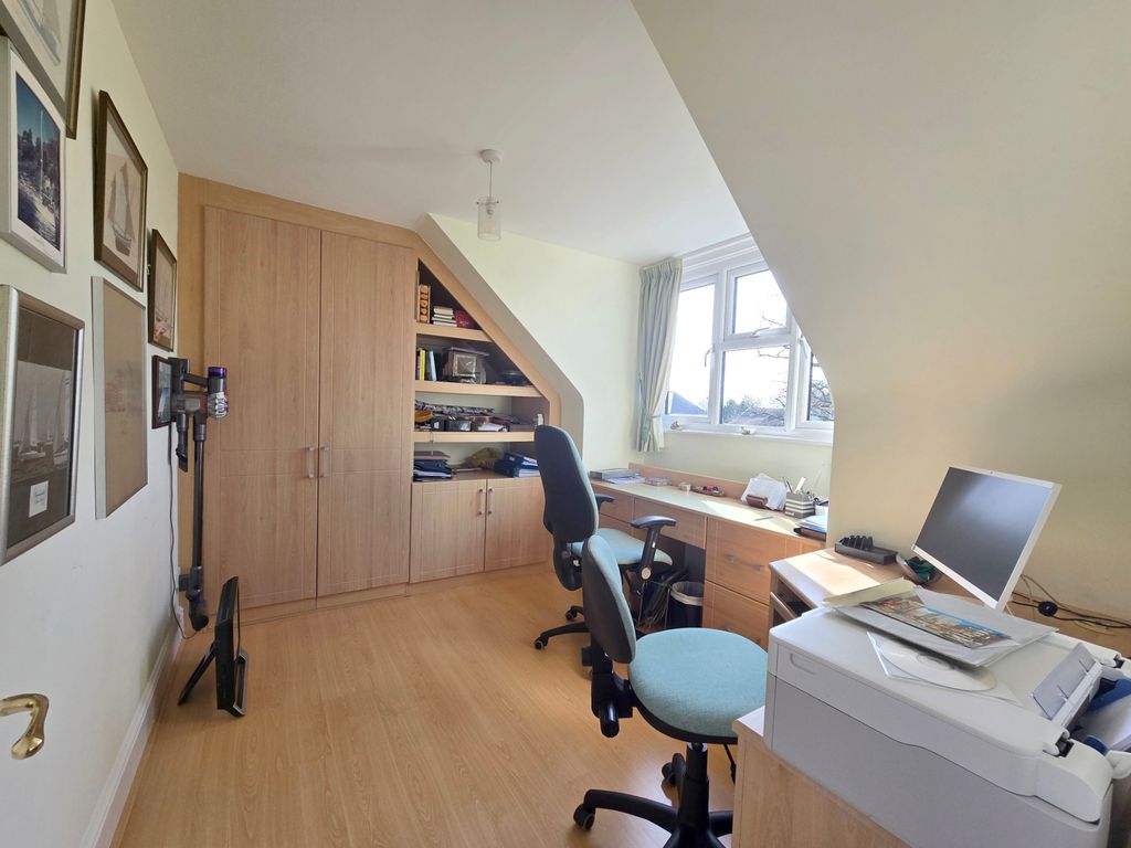 Property photo 3 of 13 20260225_115934