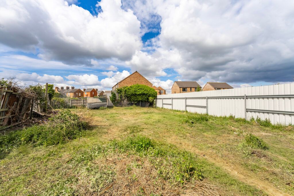 Property photo 2 of 11