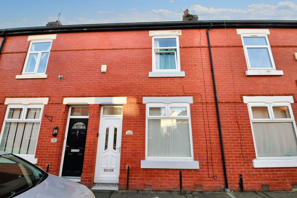 Property photo 2 of 12