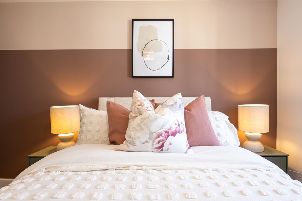 Property photo 3 of 7 Photo